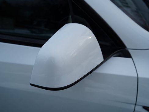 Used 2020 Tesla Model Y Performance image 21