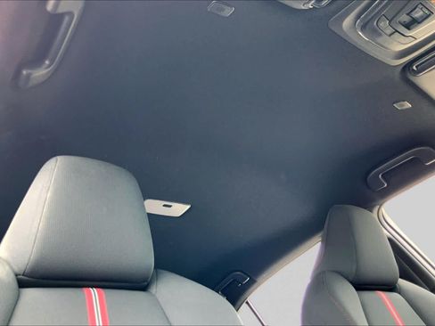 Used 2024 Toyota Corolla SE FWD image 14
