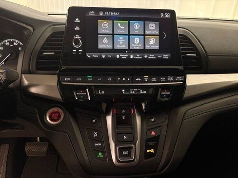 Used 2025 Honda Odyssey EX-L image 17