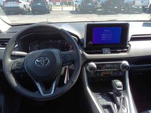 New 2025 Toyota RAV4 XLE image 7