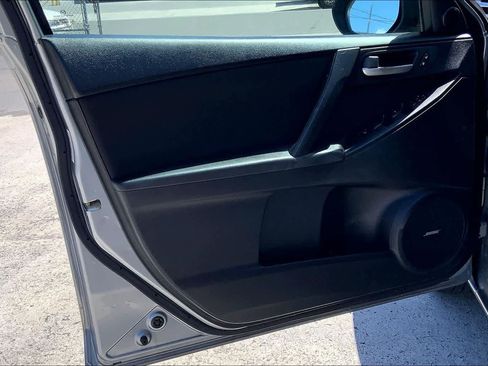 Used 2012 MAZDA MAZDA3 i Touring FWD image 25