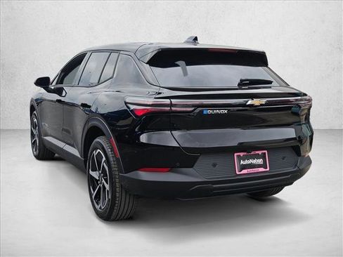 New 2026 Chevrolet Equinox EV LT image 9