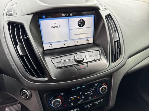 Used 2019 Ford Escape SEL image 16