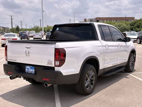 Used 2023 Honda Ridgeline Sport image 6