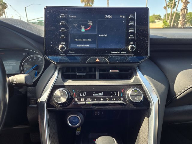 Used 2022 Toyota Venza XLE AWD/4WD image 13