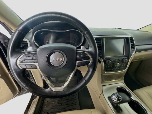 Used 2014 Jeep Grand Cherokee Limited AWD/4WD image 13