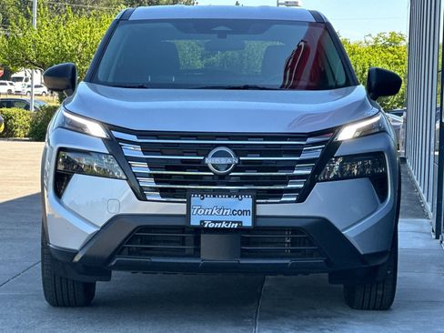 Certified 2025 Nissan Rogue S AWD/4WD image 8