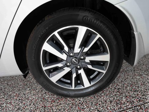 Used 2024 Nissan Versa SV w/ Trunk Package FWD image 28