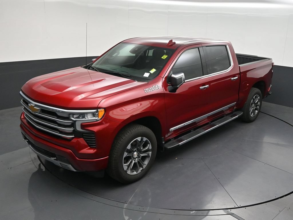 Used 2025 Chevrolet Silverado 1500 High Country RWD image 17