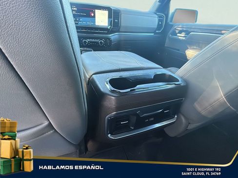 Used 2023 GMC Sierra 1500 SLT image 21