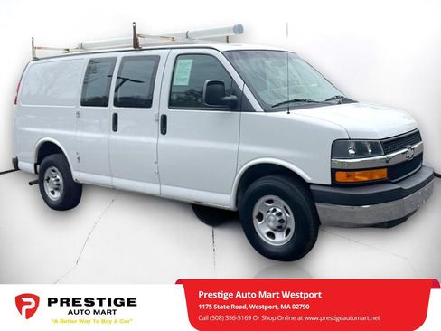 Used 2015 Chevrolet Express 2500 w/ Chrome Appearance Package RWD image 1