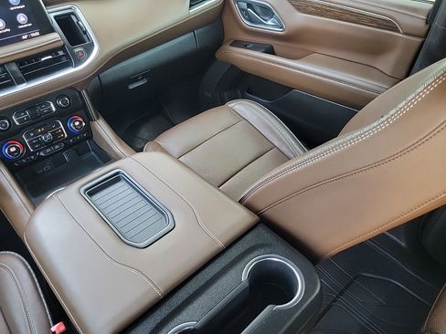 Used 2021 Chevrolet Tahoe High Country image 18