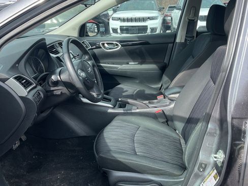 Used 2019 Nissan Sentra SV image 14