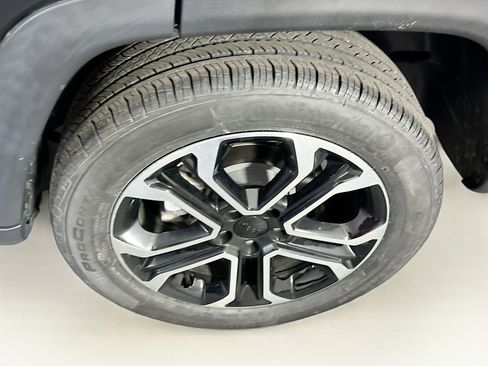 Used 2022 Jeep Compass Limited AWD/4WD image 29