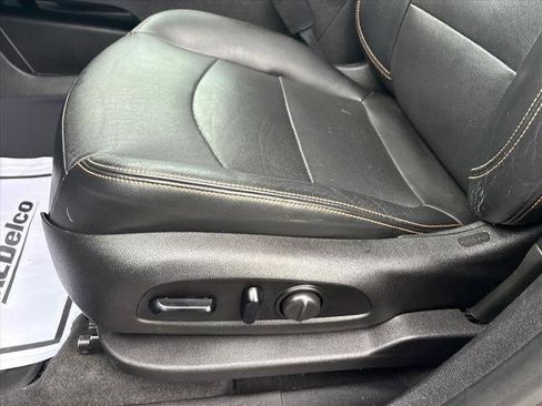 Used 2018 GMC Terrain SLT w/ Preferred Package image 19