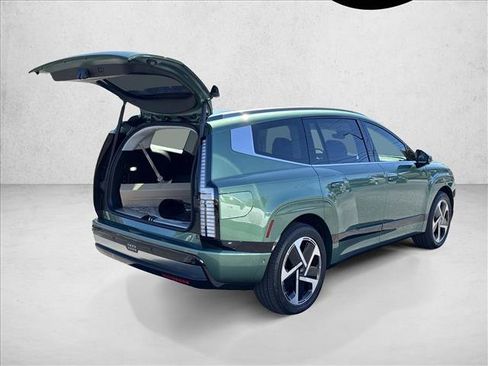 New 2026 Hyundai Ioniq 9 Calligraphy image 2