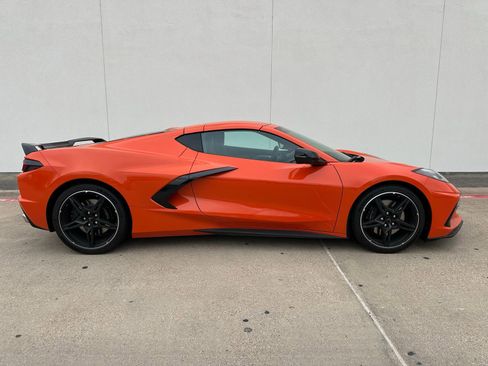 Used 2020 Chevrolet Corvette Stingray Preferred Cpe w/ 2LT Preferred Equipment Group image 9