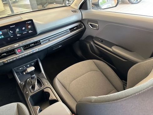 Used 2025 Kia K4 FWD image 34