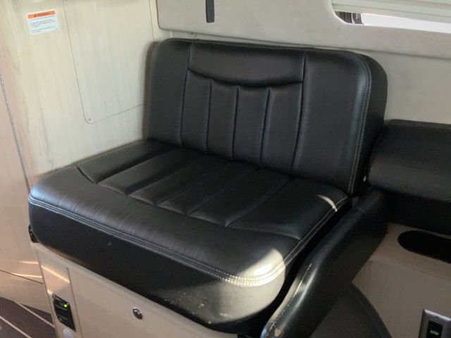 Used 2015 Mercedes-Benz Sprinter 3500 image 23