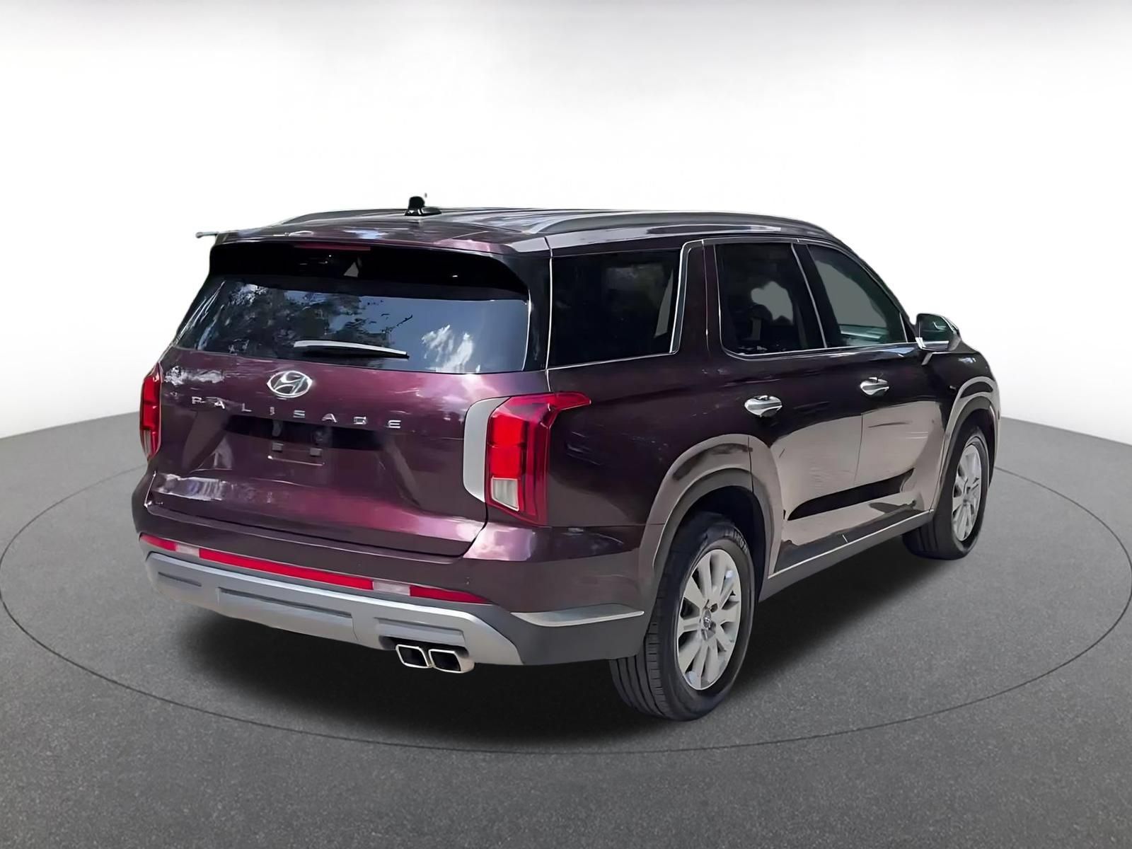 Used 2024 Hyundai Palisade SEL FWD image 14