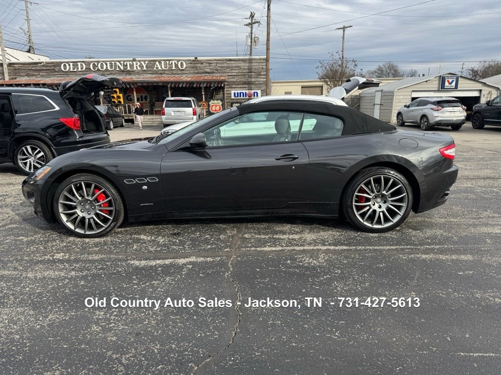 Used 2014 Maserati GranTurismo Convertible RWD image 1