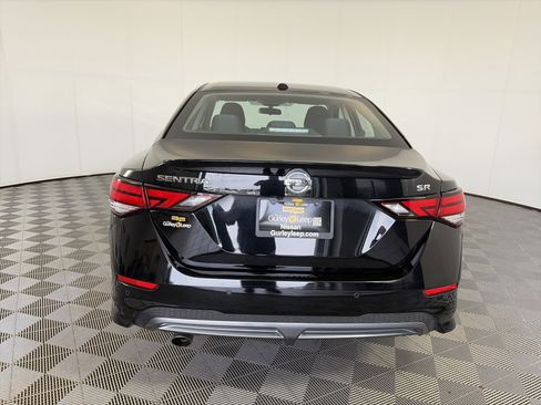 Certified 2023 Nissan Sentra SR FWD image 9