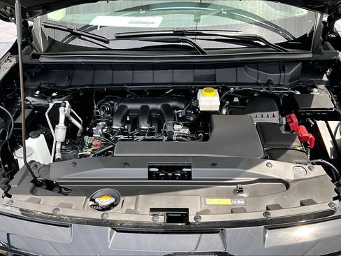 New 2026 Nissan Pathfinder SL FWD image 16