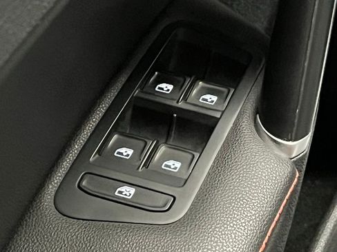 Certified 2021 Volkswagen GTI S image 17