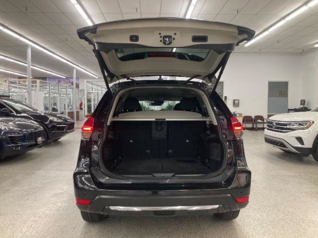 Used 2020 Nissan Rogue SV AWD/4WD image 33