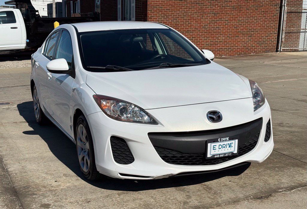 Used 2012 MAZDA MAZDA3 i Sport FWD image 3