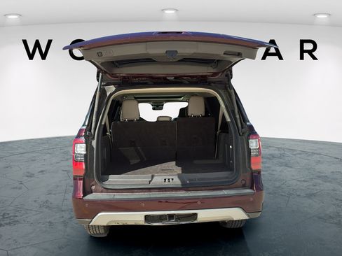 Used 2021 Ford Expedition Max Limited RWD image 18
