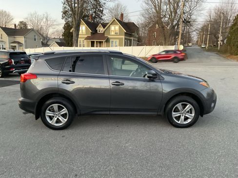 Used 2015 Toyota RAV4 XLE image 6