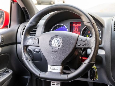 Used 2009 Volkswagen GTI 4-Door FWD image 20