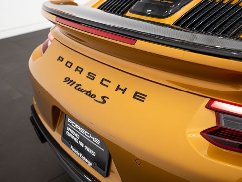 Certified 2018 Porsche 911 Turbo S AWD/4WD image 32