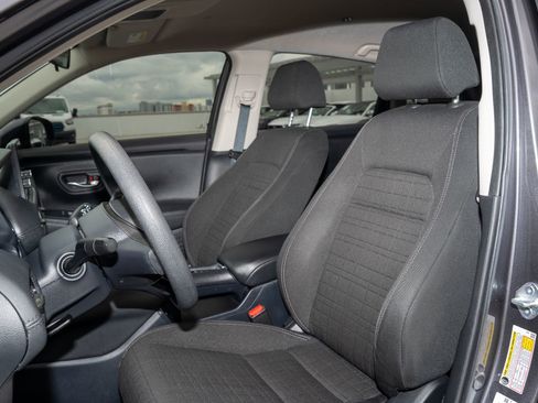 Certified 2024 Honda HR-V LX image 17