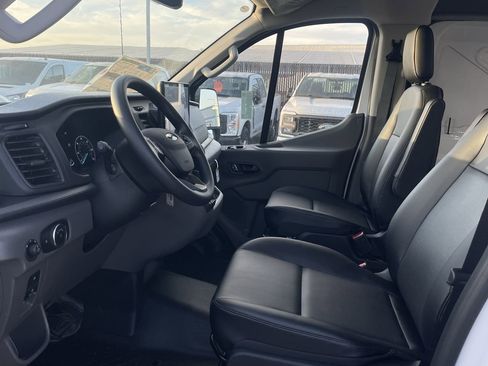 New 2024 Ford Transit 250 Low Roof RWD image 17