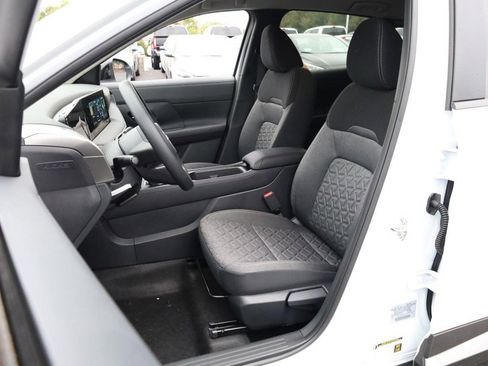 New 2026 Nissan Kicks SV image 8