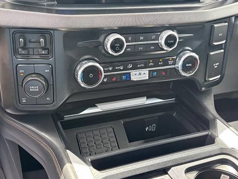 Used 2024 Ford F250 Platinum AWD/4WD image 33
