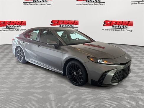 New 2026 Toyota Camry SE image 1