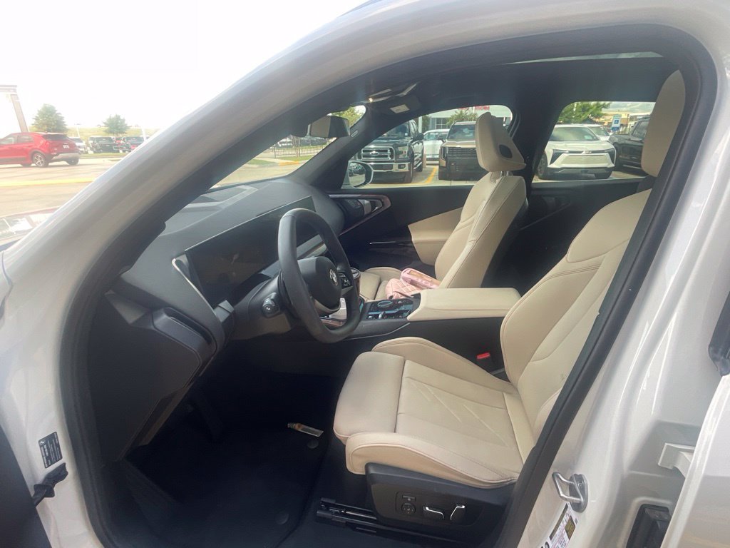 Used 2026 BMW X3 xDrive30i w/ Convenience Package AWD/4WD image 11