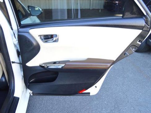 Used 2014 Toyota Avalon XLE Touring image 49