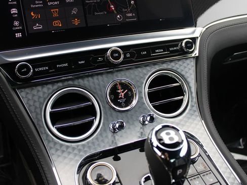 Used 2024 Bentley Continental GT Speed image 19