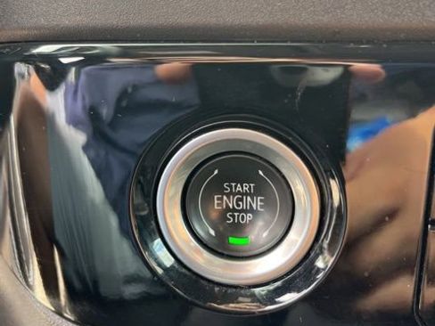 Used 2024 GMC Sierra 1500 SLE image 23