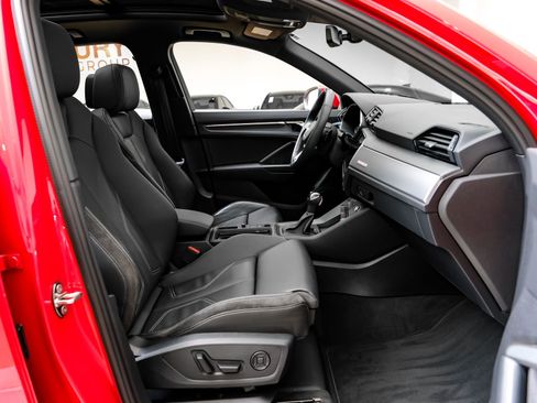 Used 2023 Audi Q3 2.0T Premium Plus w/ Premium Plus Package image 36