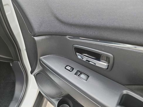 Used 2017 Mitsubishi Outlander Sport SE image 33