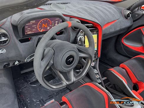 Used 2021 McLaren 765LT RWD image 26