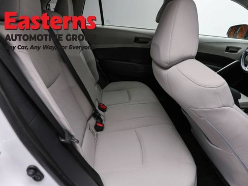Used 2022 Toyota Corolla Cross LE FWD image 22