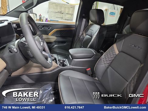 New 2026 GMC Canyon Denali image 14