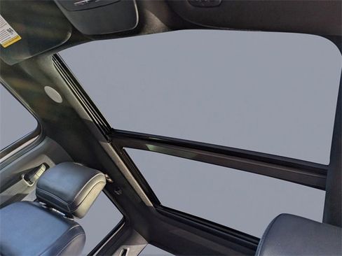 Used 2021 Ford F150 Lariat w/ Equipment Group 502A High image 22