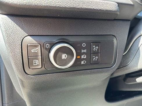 New 2025 Ford Escape SE FWD image 15